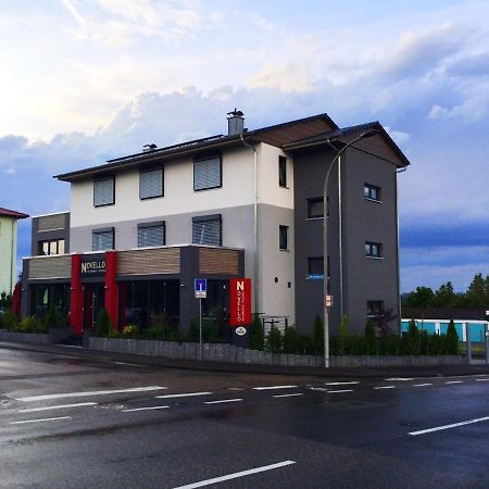 Ferienwohnung Nikolena ピルマゼンス エクステリア 写真