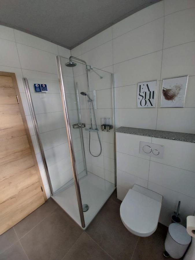 Ferienwohnung Nikolena ピルマゼンス エクステリア 写真