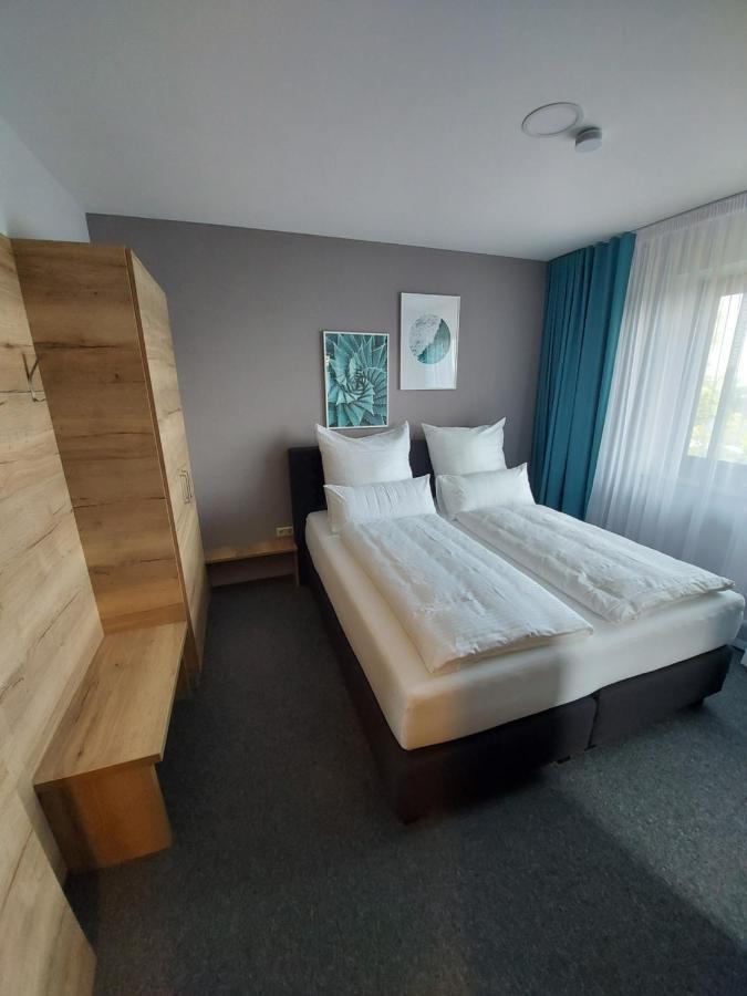 Ferienwohnung Nikolena ピルマゼンス エクステリア 写真
