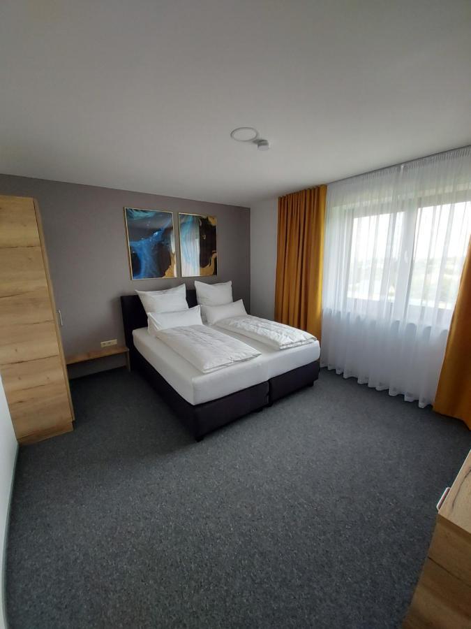 Ferienwohnung Nikolena ピルマゼンス エクステリア 写真